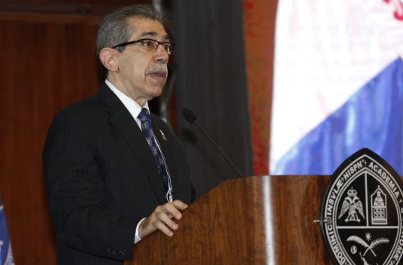 Candidato a rector de la UASD respalda aumento salarial del 30 % solicitado por FAPROUASD