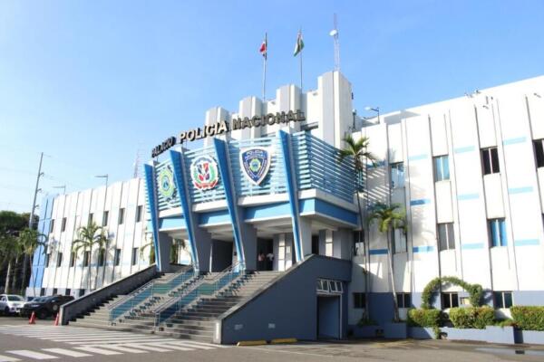 Fachada del Palacio de la Policía Nacional.