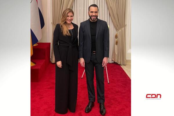 Carolina Mejía participó en una audiencia con el presidente de El Salvador, Nayib Bukele. (foto, fuente externa)