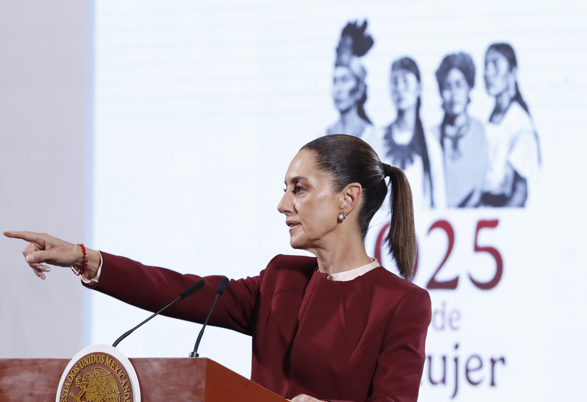 Sheinbaum amenaza con demandar a Google