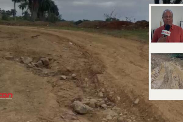 En condiciones intransitables se encuentra esta importante vía turística que conectará a la provincia Sánchez Ramírez con Monseñor Nouel. Foto: Fuente externa 