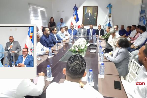 Torres destacó su experiencia en la gestión pública. Foto: Fuente externa 