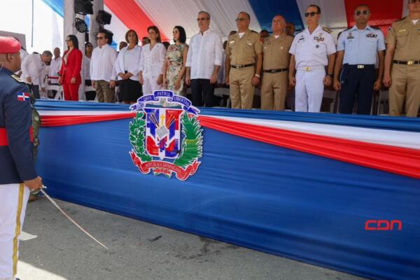 Abinader encabeza desfile militar por el 181 aniversario de la Independencia Nacional. (foto, fuente externa)
