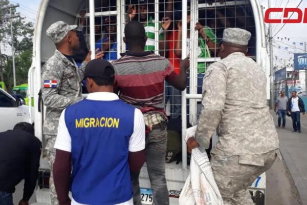 Repatrian a 31,213 extranjeros de ocho nacionalidades durante enero.