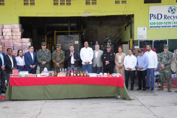 Ito-Bisonó encabeza incineración de más 6.4 millones de mercancías ilegales. (foto, fuente externa)