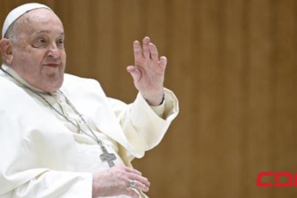 Desde el hospital Gemelli, el papa Francisco dijo que continúa su tratamiento “con confianza”