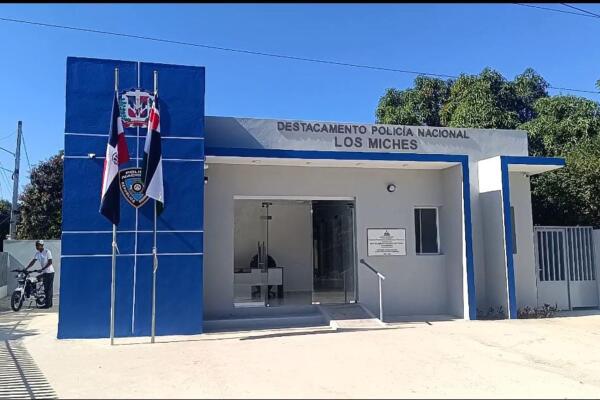 A tan solo 15 días de haber resultado inaugurado por la vicepresidenta, Edenorte cortó el servicio eléctrico al destacamento en Dajabón.