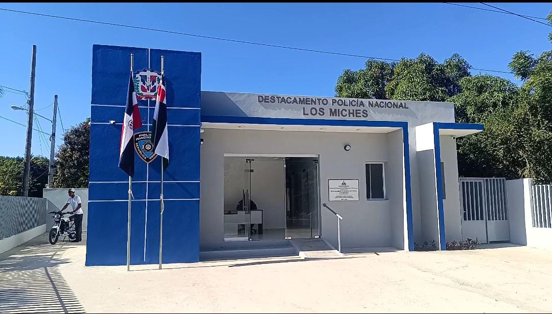 A tan solo 15 días de haber resultado inaugurado por la vicepresidenta, Edenorte cortó el servicio eléctrico al destacamento en Dajabón.