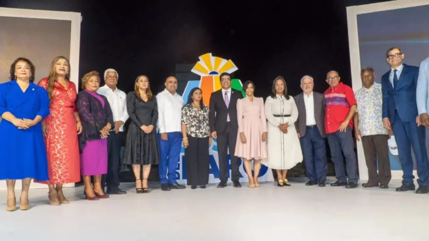 Dío Astacio presentó oficialmente la nueva marca ciudad de Santo Domingo Este, denominada "Costa del Faro, Gente que Brilla".