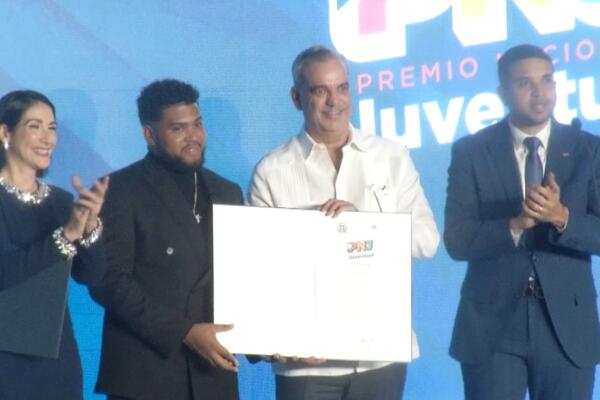 Premio Nacional de la Juventud reconoce a Marileidy Paulino, Juan Soto y Chris Lebrón