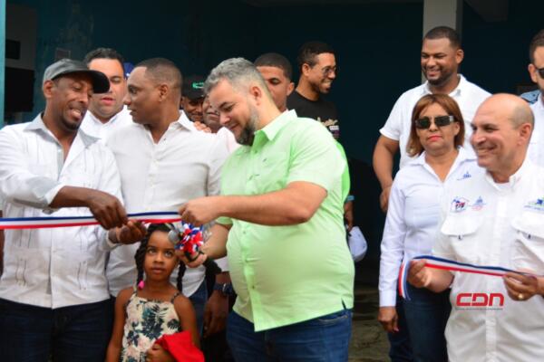 El cambio hacia la energía solar beneficiará a más de 50 familias de la comunidad. (Foto, fuente externa)