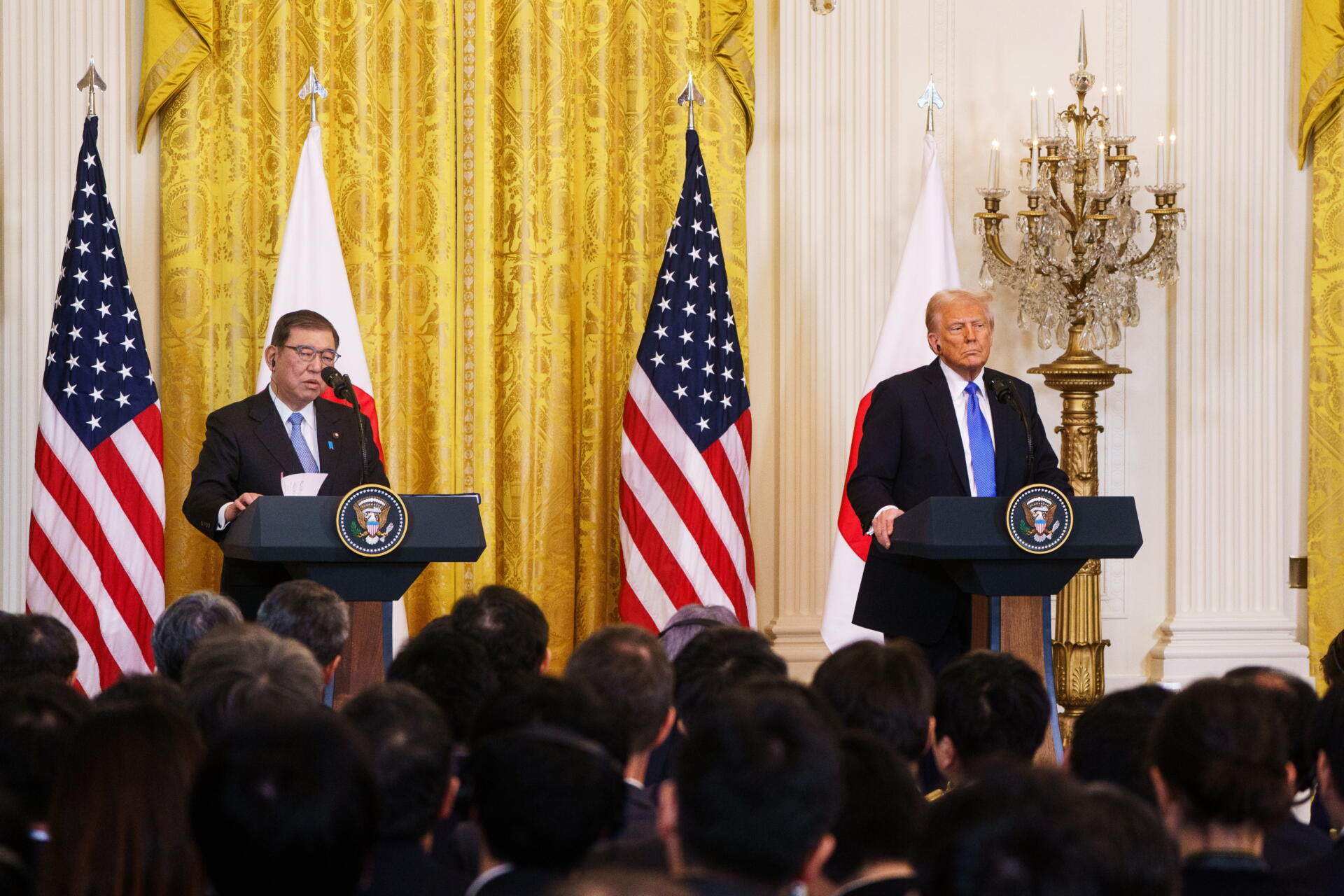 Trump pide a Ishiba más inversiones en Estado Unidos