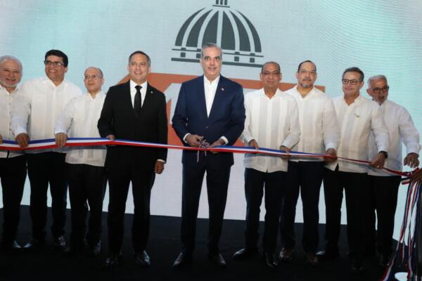 Gobierno inaugura Ciudad Judicial de SDE