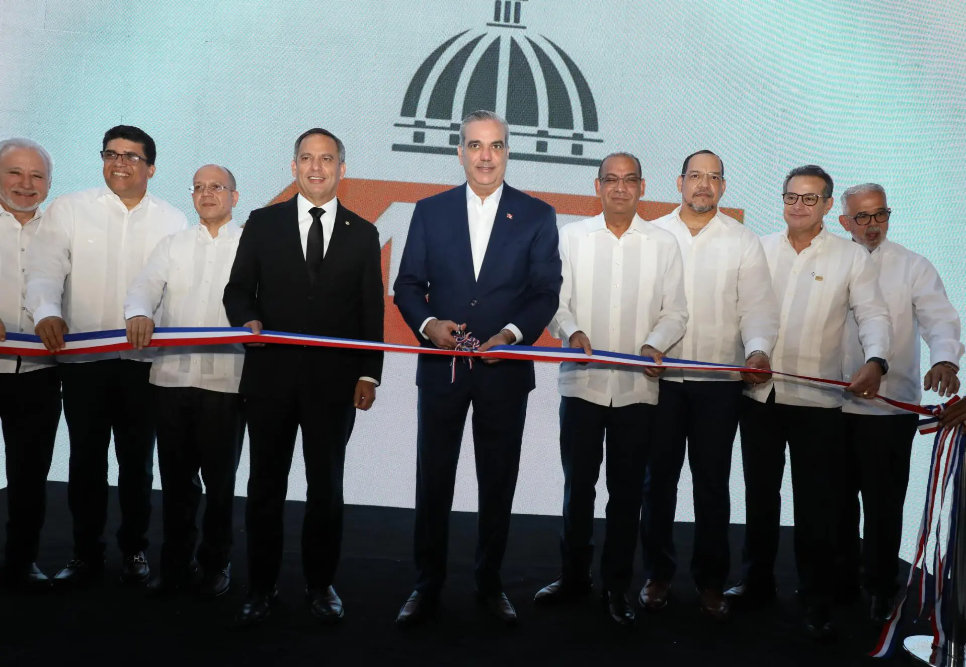 Gobierno inaugura Ciudad Judicial de SDE