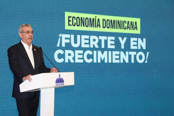 Gobierno insiste en aumento de un 20% al sueldo mínimo