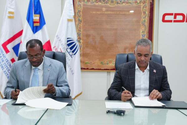 Ministerio de Energía y Minas (MEM) y la Unidad Técnica Ejecutora de Titulación de Terrenos del Estado (Utect) firman acuerdo.