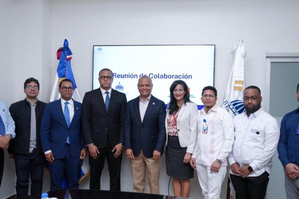 Ministerio de Energía y Minas y el IBII se reunieron para establecer acuerdo de cooperación en investigación y desarrollo de biocombustibles.