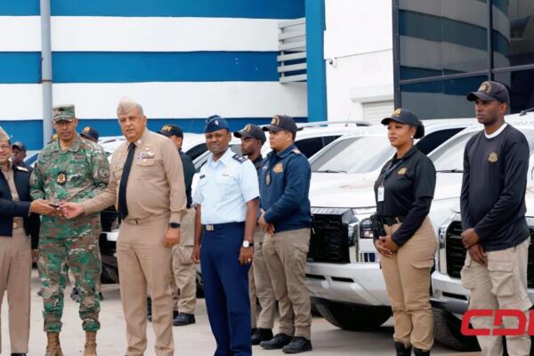 Migración refuerza operativos con diez nuevos vehículos para interdicción
