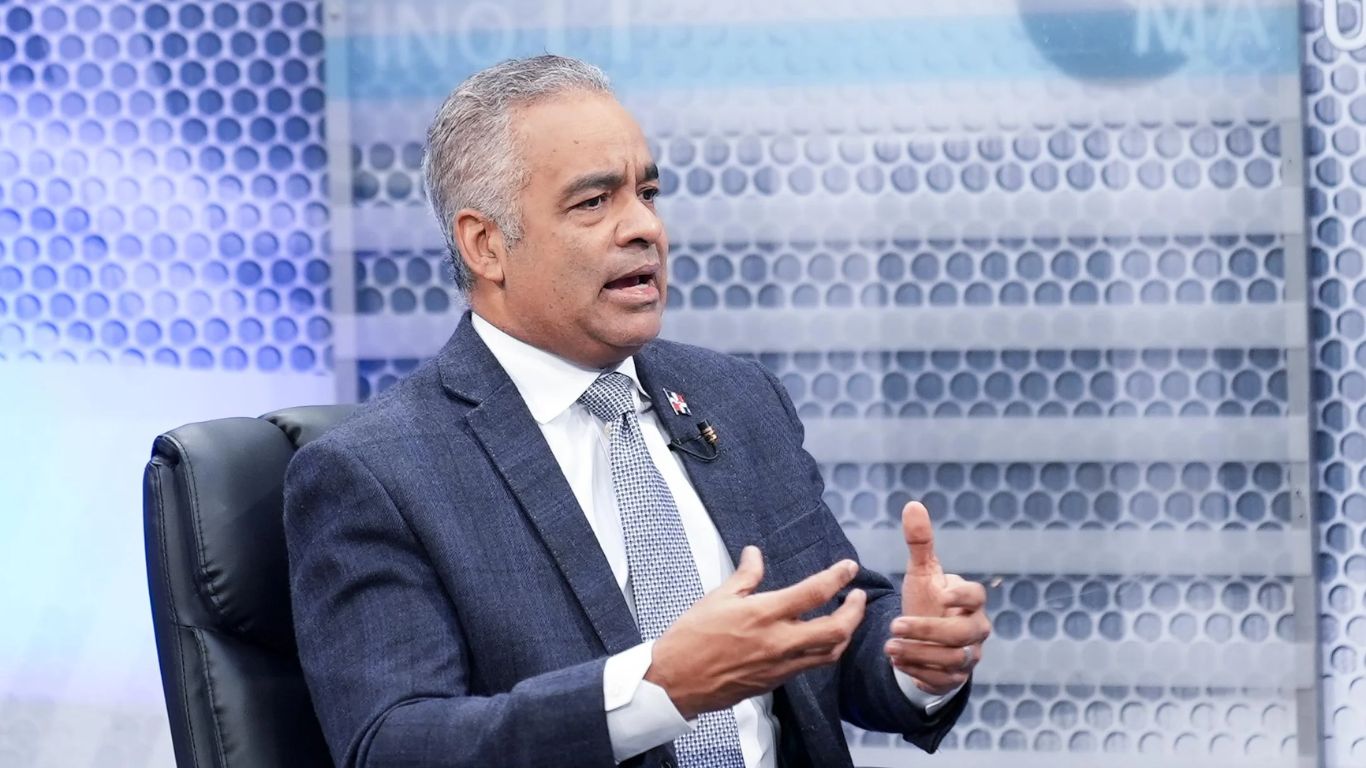 El ministro de Energía y Minas informó que el Gobierno presentará una propuesta de Ley Minera exactamente dentro de dos o tres meses.