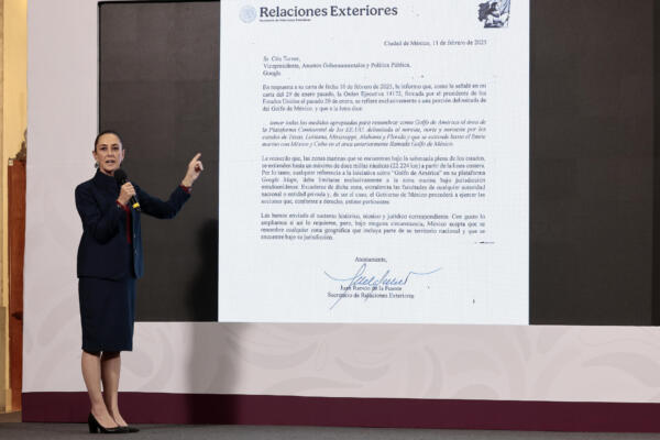 La presidenta de México, Claudia Sheinbaum, participa durante su conferencia de prensa matutina, este lunes. EFE/ José Méndez