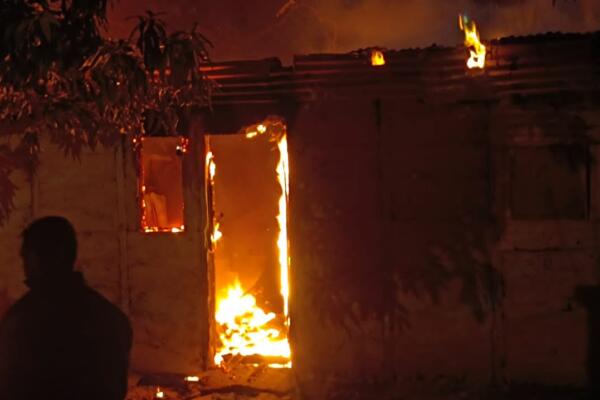 Incendio deja un menor muerto en comunidad de Barahona. 
