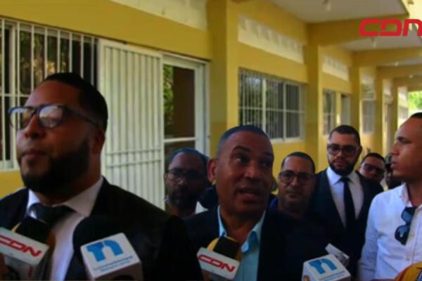 Justicia ordena retorno a clases en Azua y multará a la ADP si no cumple.