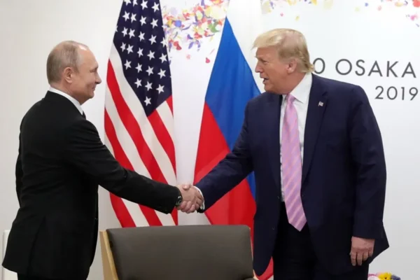 Trump y Putin buscan poner fin a la guerra en Ucrania. Foto: Fuente externa 