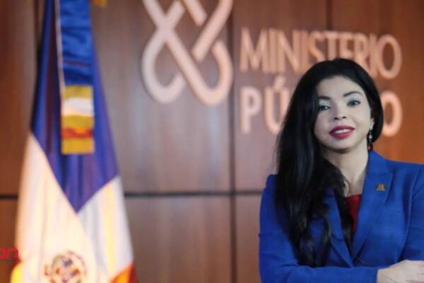Yeni Berenice Reynoso, favorita para asumir la Procuraduría. (foto, fuente externa)