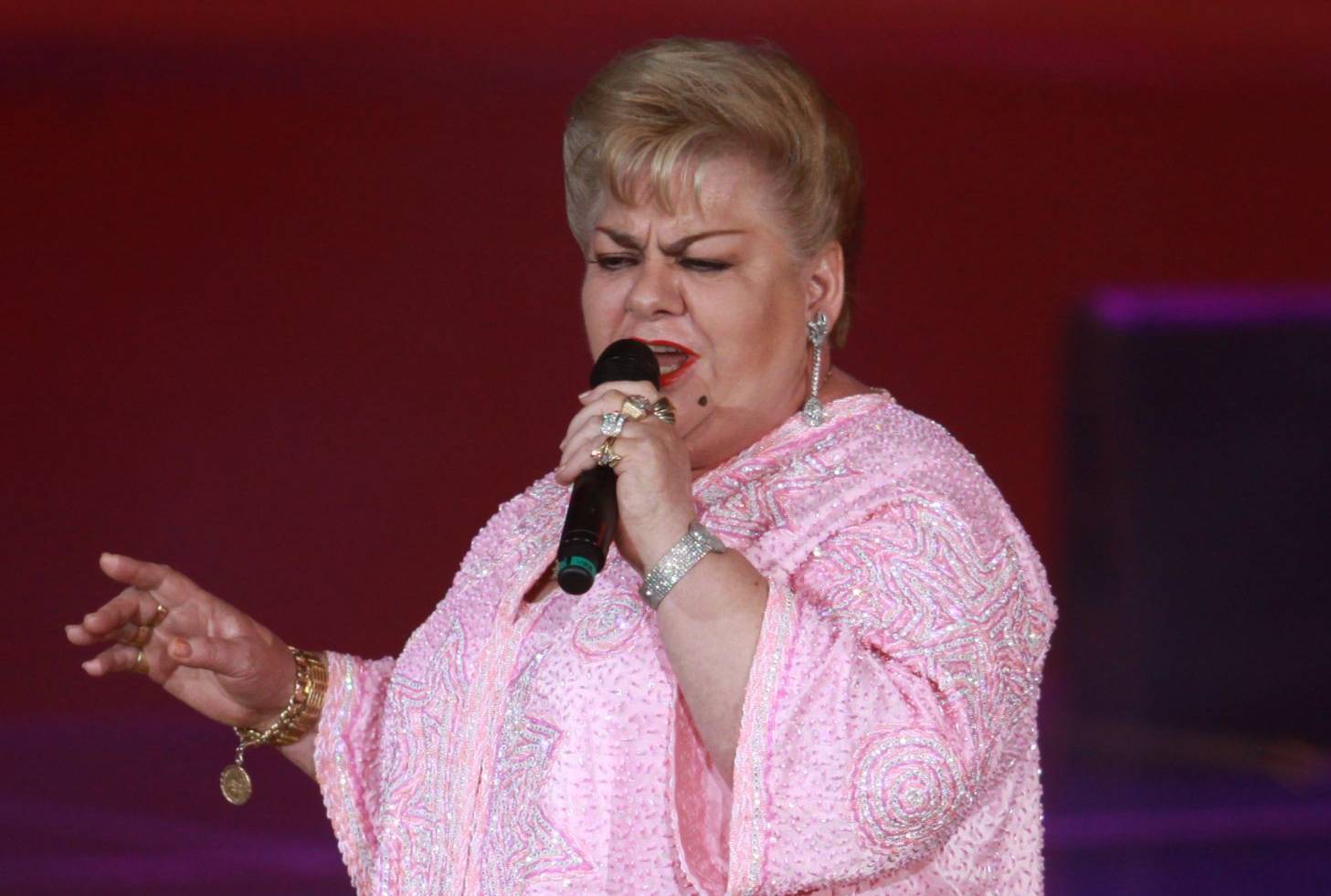 De qué y cómo murió Paquita la del Barrio?