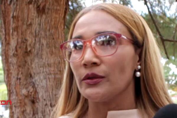 La maestra Yeni Vidal llamó al presidente de la República para que analice su caso. Foto: Fuente externa 