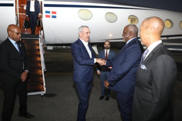 Presidente Luis Abinader llega a República Cooperativa de Guyana.
