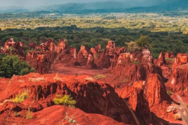 Tierras raras en la provincia de Pedernales.