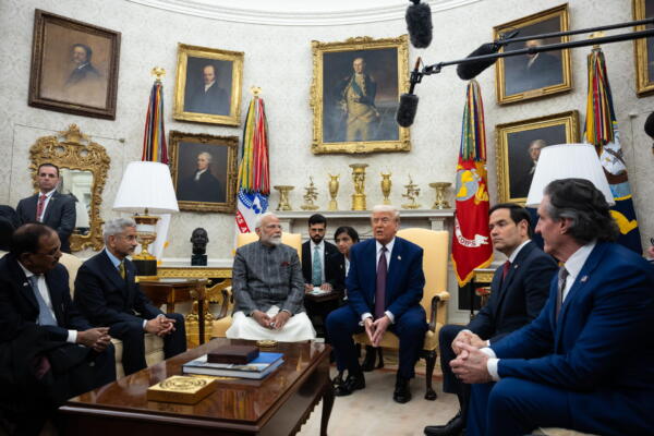 El primer ministro de la India, Narendra Modi, y el presidente estadounidense, Donald Trump. EFE/FRANCIS CHUNG