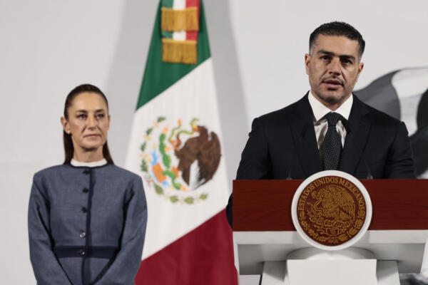 El secretario de Seguridad y Protección Ciudadana, Omar García Harfuch, habla en una rueda de prensa este martes, en el Palacio Nacional de Ciudad de México