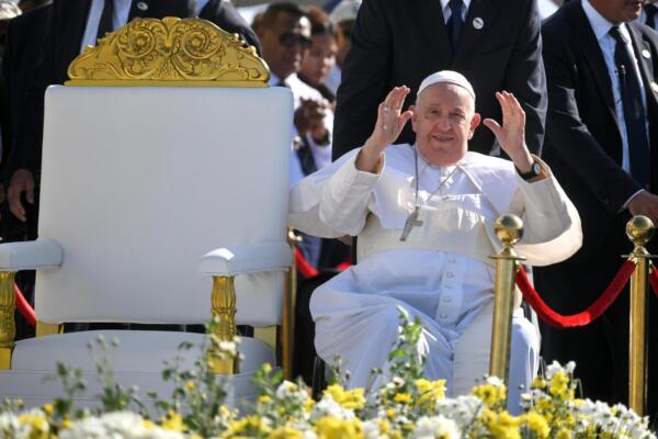 El papa Francisco recibirá mañana domingo el alta hospitalaria, tras 37 días en el Policlínico Gemelli de Roma por una infección respiratoria / foto: EFE