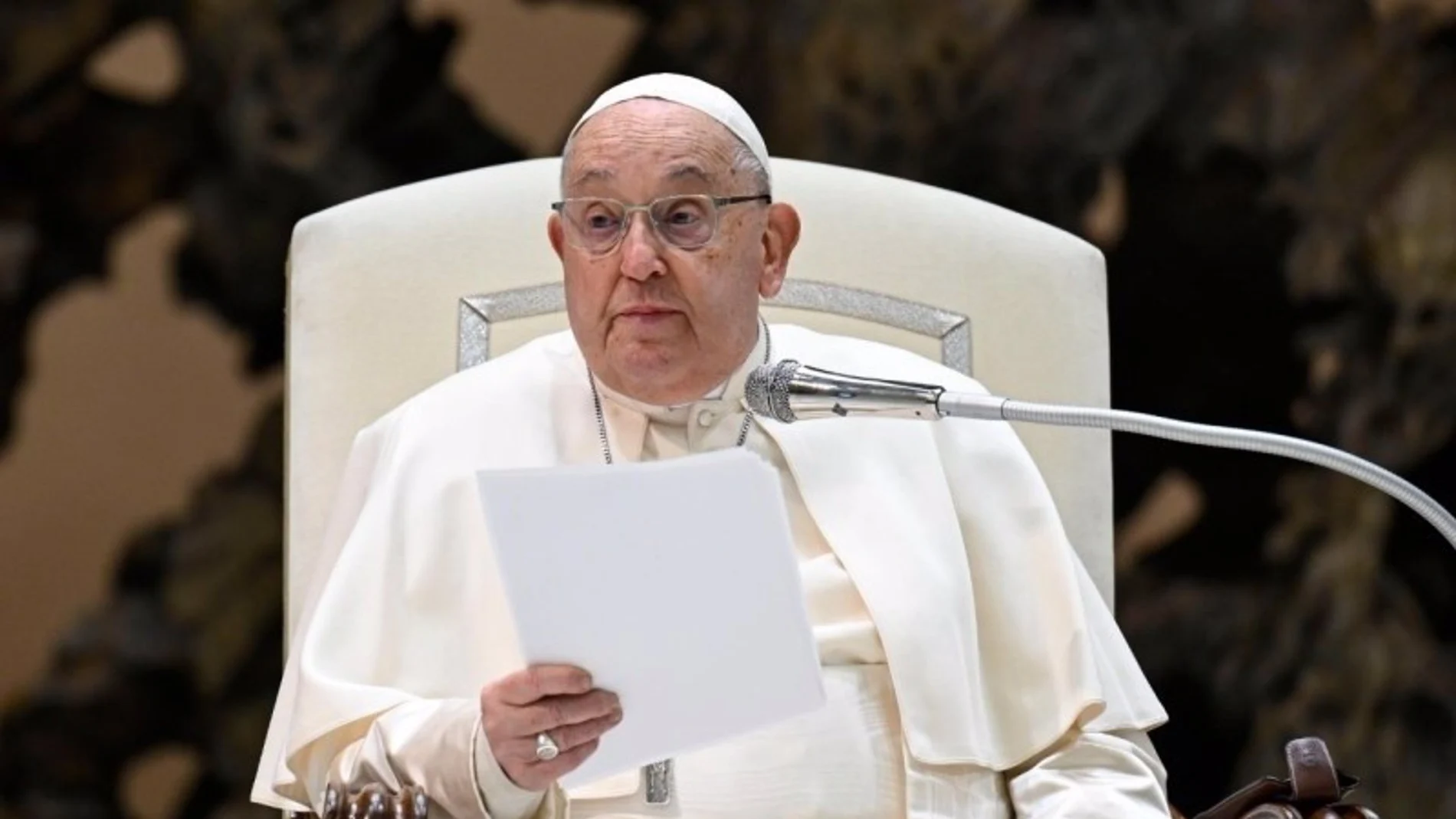 Incertidumbre ante la convalecencia del papa Francisco en el Vaticano