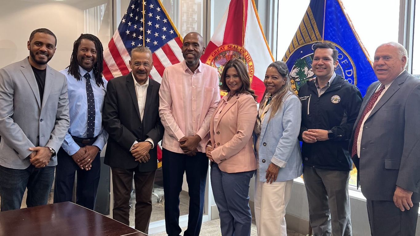 La Alcaldesa de la Ciudad de Doral, Christi Fraga, abrió las puertas de la ciudad de Doral a La Romana, en República Dominicana.