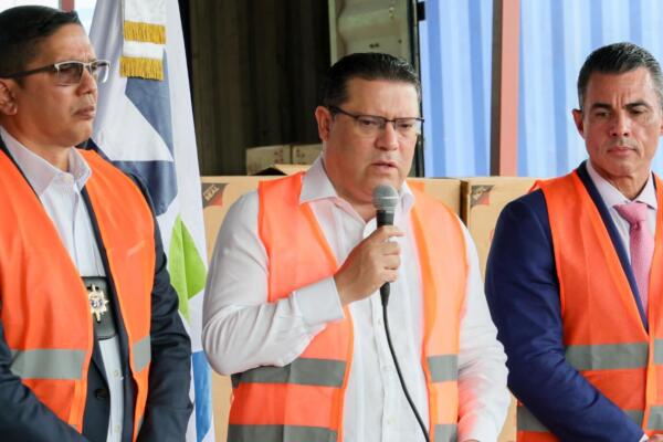 Aduanas destruye cigarrillos ilegales por valor de RD$150 millones