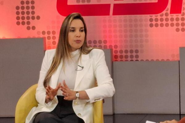 La presidenta de Acoprovi abogó por 87 mil puestos de trabajo que pueden ser ocupados por extranjeros en el sector construcción / foto: Danny Polanco