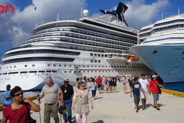 La continua afluencia de cruceristas representa un impulso significativo para la economía local.