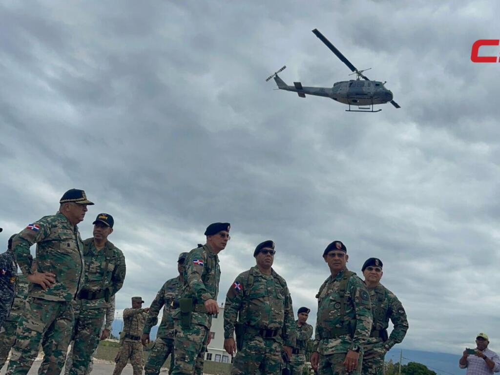 Autoridades militares y migratorias recorren frontera dominico-haitiana