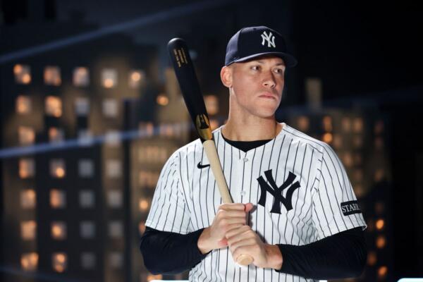 En 11 turnos al bate en tres partidos, el líder de jonrones en las Mayores en 2024, Aaron Judge acumula cuatro cuadrangulares, 11 carreras impulsadas, seis imparables, ocho anotadas, con un promedio de bateo de .545.