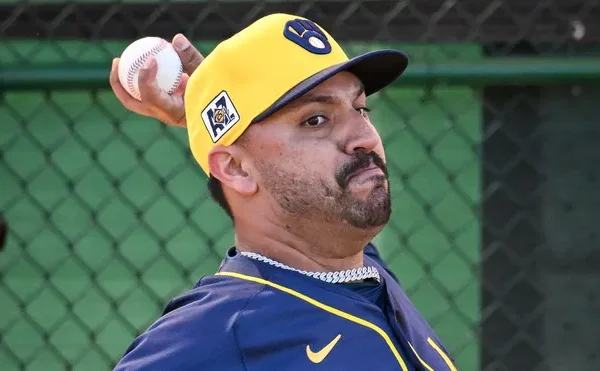 Néstor dejó a los Mulos del Bronx tras cuatro campañas consecutivas. Cortés volvió a la organización  en la temporada de 2021, tras pasar la estación de 2020 con los Marineros de Seattle.