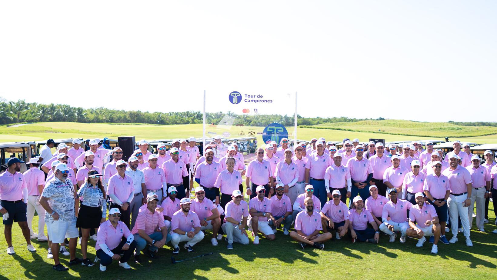 Playa Nueva Romana presenta en primicia su innovador campo de golf nocturno