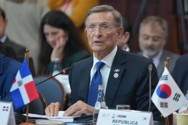 Canciller Roberto Álvarez participará en sesión de la OEA donde se escogerá nuevo secretario general del organismo