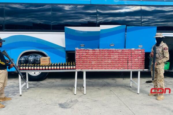 Cesfront incauta cigarrillos de contrabando en transporte público. (foto, fuente externa)