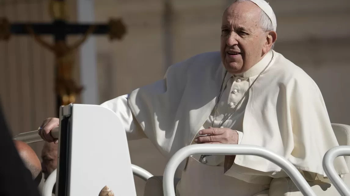 Con una pequeña fiesta en el hospital” Papa francisco celebra 12 años frente a la iglesia católica