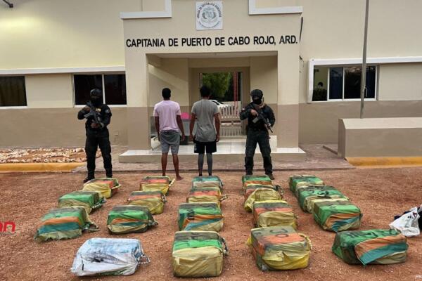 DNCD incauta 548 paquetes de presunta cocaína en Pedernales. (Foto, fuente externa)