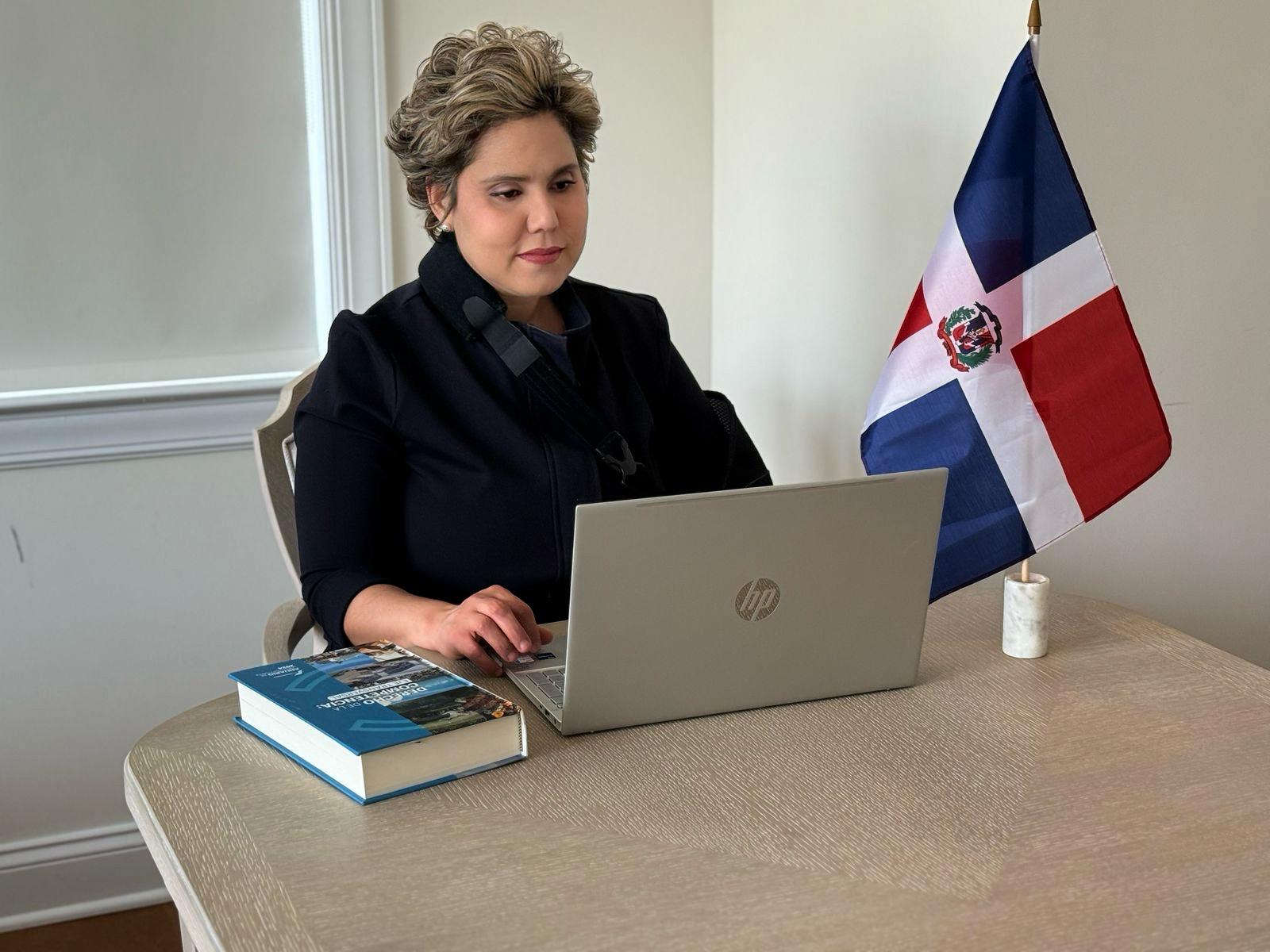 María Elena Vásquez Taveras presentó el Observatorio de Condiciones de Competencia, diseñada y desarrollada por ProCompetencia.