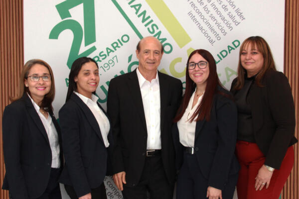 Doctor Marino Pérez diserta en Unión Médica sobre importancia de la “Microbiota en la Mujer”